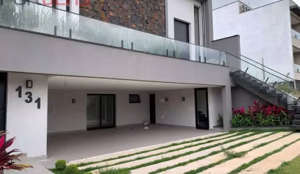 Sobrado Para Vender com 3 quartos 3 suítes no bairro Nova Caieiras em Caieiras