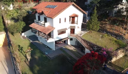 Sobrado Para Vender com 6 quartos 3 suítes no bairro Alpes de Caieiras em Caieiras