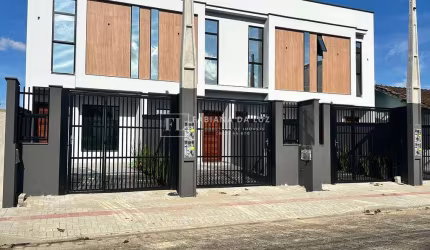 Sobrado geminado