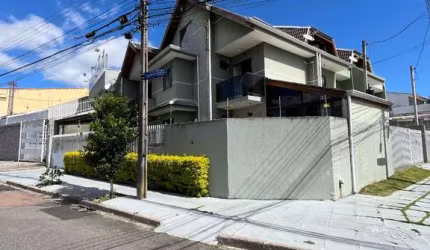 Casa - Sobrado Triplex, para Venda em Curitiba/PR