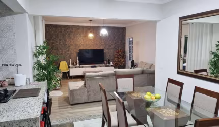 Casa 3 dormitórios para Venda, Parque Centenário, 3 dormitórios, 1 suíte, 3 banheiros, 2 vagas