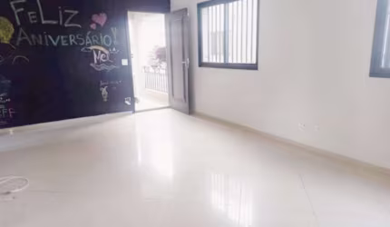 Sobrado em condomínio fechado para Locação na Vila Albertina, ótima localização, próximo ao Pão de Açúcar, 3 dormitórios (1 suíte) e 4 vagas