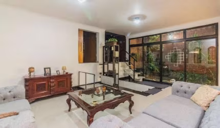 Sobrado residencial para Locação no Sítio do Mandaqui, em ótima localização, ao lado da Av. Imirim, 5 dormitórios (2 suítes) e 4 vagas