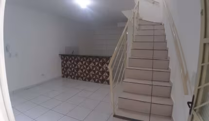 Sobrado residencial em condomínio para Locação no Parque Peruche, próximo à Av Engenheiro Caetano Álvares, 2 dorms e 1 vaga