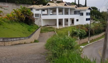 Sobrado em condomínio fechado para Venda na Roseira em Mairiporã, 4 suítes, lazer e 5 vagas