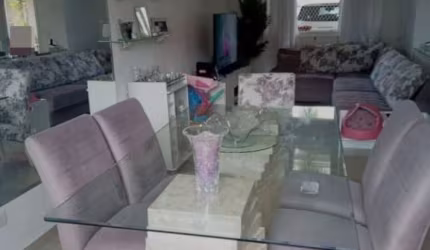 Sobrado em condomínio fechado para Venda na Vila Paulistana, próximo a Rua Maria Amália Lopes de Azevedo, 3 dormitórios (1 suíte), 2 vagas e lazer