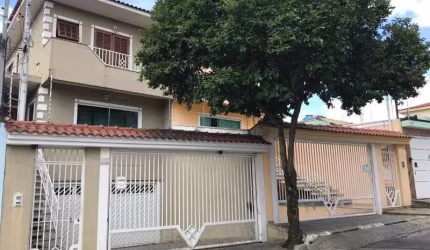 Maravilhoso Sobrado para Venda na Vila Gustavo, ótima localização, à 5 minutos do Shopping Metrô Tucuruvi, 3 dormitórios (1 suíte) e 6 vagas