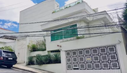 Sobrado em condomínio fechado para Venda no Jardim São Paulo, excelente localização, ao lado do Metrô Parada Inglesa, 3 suítes e 4 vagas