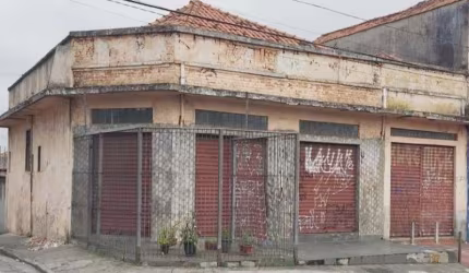 Galpão comercial para Locação na Vila Santa Maria, ótima localização, ao lado da Av. Dep. Emílio Carlos com 700m²