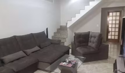 Sobrado residencial para Venda no Parque Vitória, excelente localização, ao lado do Shopping Metrô Tucuruvi. 3 dormitórios (1 suíte) e 4 vagas