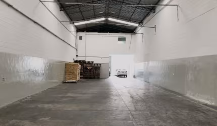 Galpão para venda em ótima localização da Casa Verde Alta, próximo Av. Eng. Caetano Álvares, 500m com salas, rede trifásica e vestiários