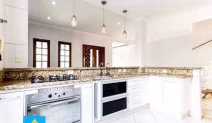 Sobrado lindo residencial para Venda na Vila Mazzei, ótima localização, à 2 minutos do novo Shopping Trimais, 3 suítes e 5 vagas