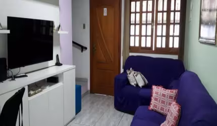 Sobrado residencial para Venda na Vila Mazzei, ótima localização, ao lado da Av. Cel Sezefredo Fagundes, 2 dormitórios