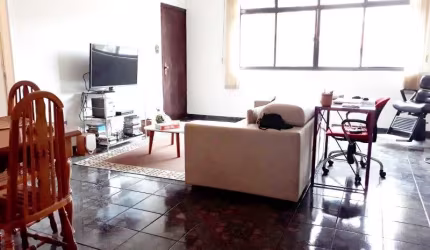 Casa residencial para Venda no Jardim Franca, localização privilegiada, ao lado do Hospital Presidente, Supermercado Trimais, 2 dormitórios e 2 vagas