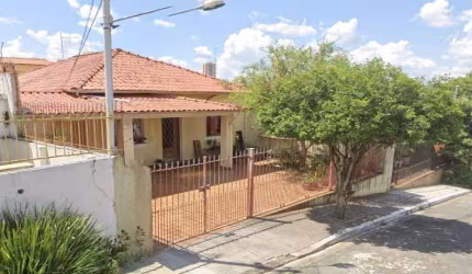Casa residencial para Venda na Santa Terezinha, em local privilegiado, próximo à Av. Engenheiro Caetano Alvares, 2 dormitórios e 2 vagas