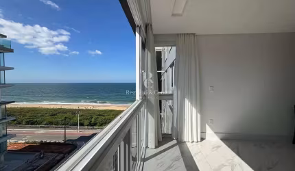 Espetacular Apartamento com 03 Suítes e Lazer Frente Mar na Praia Brava