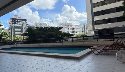 Costa Azul, 2/4 , varanda, suíte, armários, Piscina, Academia, próximo a Orla!