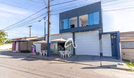 Excelente sobrado semimobiliado à venda, com ponto comercial integrado, no Bairro Jardim Esperança, Paranaguá/PR.