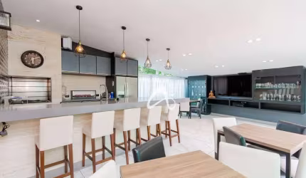Sobrado alto padrão em condomínio à venda, 4 quartos, semimobiliado e com 471m² no Bairro Umbará, Curitiba/PR.