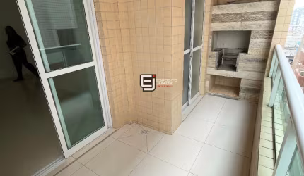 Apartamento com 2 dormitórios à venda, 62 m² por R$ 450.000