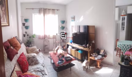 Apartamento com 2 dormitórios à venda, 90 m² por R$ 330.000