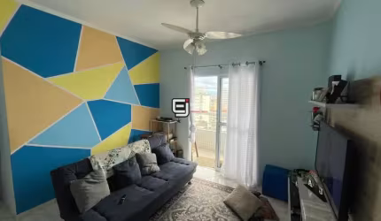 Apartamento com 2 dormitórios à venda, 75 m² por R$ 585.000