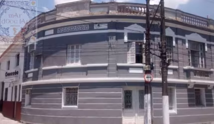 Venda Casa Comercial Santos SP - mAr dOce lAr com grande potencial para seu negócio com possibilidade de demolição e reconstrução.