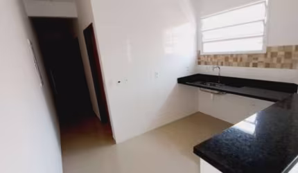 Venda Casa Santos - SP- mAr dOce lAr - sobreposta com sacada e garagem, excelente localização.