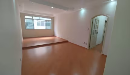 Venda Apartamento Santos SP - mAr dOce lAr com vaga demarcada e elevador a apenas 1km da praia do Gonzaga.