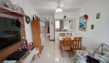 Casa em Villágio a venda com 3 quartos e 1 vaga no bairro do Macuco em Santos / SP