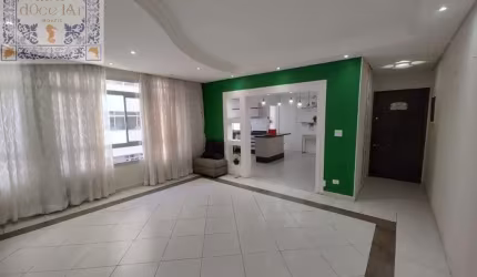 Venda Apartamento Santos SP - mAr dOce lAr gigante à uma quadra da orla da praia Embare reformado e com vaga garantida.