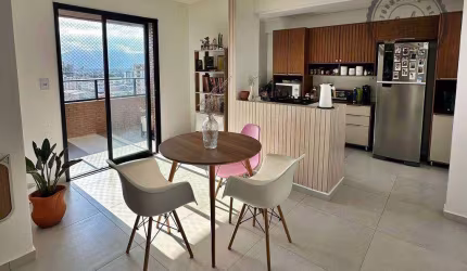 Apartamento no Canto do Forte, Praia Grande/SP.