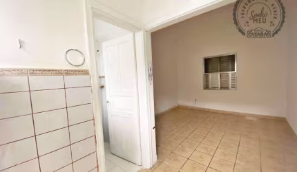 Kitnet com 1 dormitório à venda, 27 m² por R$ 180.000,00 - Canto do Forte - Praia Grande/SP