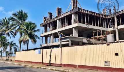 Apartamento com 3 dormitórios à venda, 115 m² por R$ 795.000,00 - Vila Guilhermina - Praia Grande/SP