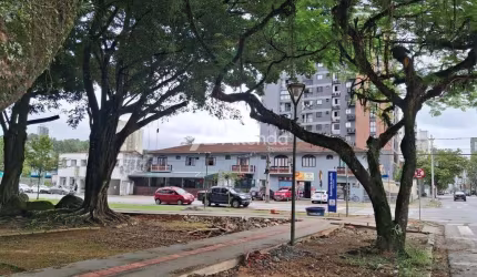 Sobrado Comercial, bairro Anita Garibaldi - Joinville