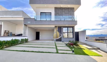 Sobrado com 3 dormitórios à venda, 180 m² por R$ 990.000,00 - Residencial Malibu - Caçapava/SP