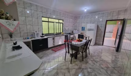 Sobrado à venda, 285 m² por R$ 449.950,00 - Cocaia - Guarulhos/SP