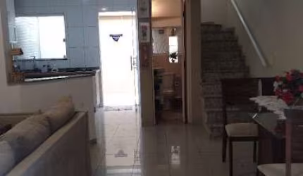 Casa com 2 dormitórios à venda, 139 m² por R$ 385.000 - Zona Leste  - ão Paulo/SP