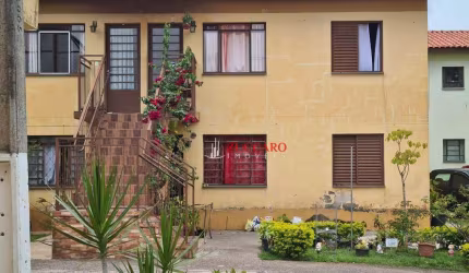 Casa com 2 quartos, 1 vaga e garagem e área de lazer a venda por R$195.000,00 no Lavras em Guarulhos