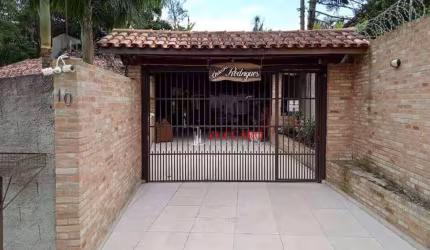 Chácara com 3 dormitórios à venda, 1500 m² por R$ 690.000,00 - Vila Darcy Penteado - São Roque/SP