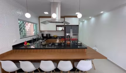 Sobrado com 4 dormitórios à venda, 160 m² por R$ 1.300.000,00 - Vila Galvão - Guarulhos/SP