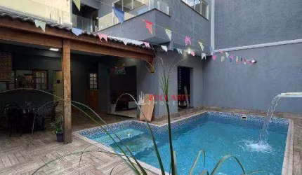 Sobrado com 4 dormitórios à venda, 200 m² por R$ 1.090.000,00 - Perobal - Arujá/SP