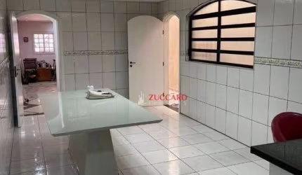 Sobrado com 3 dormitórios à venda, 270 m² por R$ 930.000,00 - Jardim Santa Cecília - Guarulhos/SP
