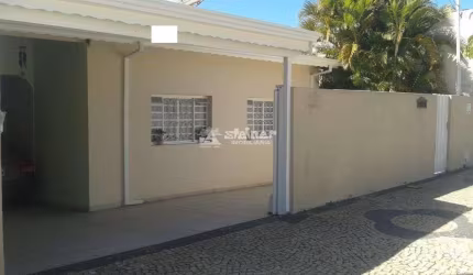 Casa com 2 dormitórios à venda, 180 m² por R$ 640.000,00 - Jardim Pinheiros - Valinhos/SP