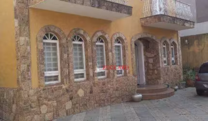 Sobrado com 4 dormitórios à venda, 447 m² por R$ 2.600.000,00 - Vila Galvão - Guarulhos/SP