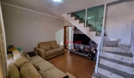 Lindo sobrado ao lado da Rua Cachoeira, ótima localização, todo planejado 2 vagas e sacada em um dos quartos 119mt² construído
