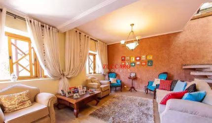 Casa com 4 dormitórios à venda, 267 m² por R$ 949.000,01 - Vila Barros - Guarulhos/SP