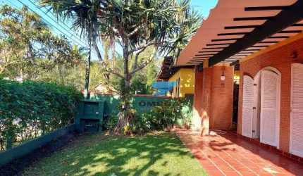 Casa à Venda no Condomínio Jardim Albamar no Guarujá | Omega Imóveis