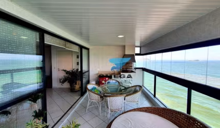 Apartamento à Venda na praia das Pitangueiras no Guarujá I Omega Imóveis