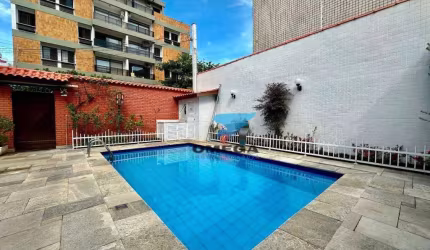 Casa à venda no Tombo no Guarujá | Omega Imóveis
